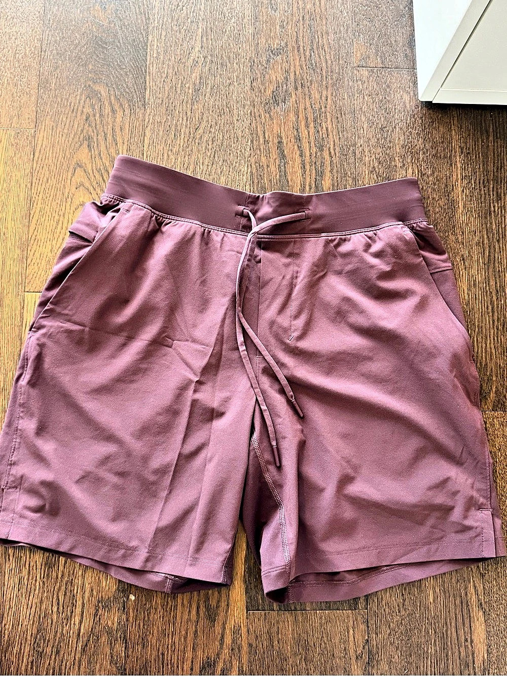 Lululemon Short Athletic size 32 Medium